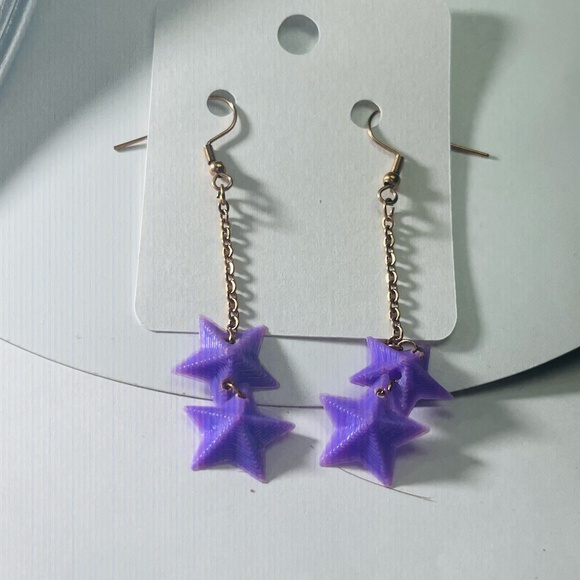 Long 3D star Hook Earrings New - Picture 1 of 2